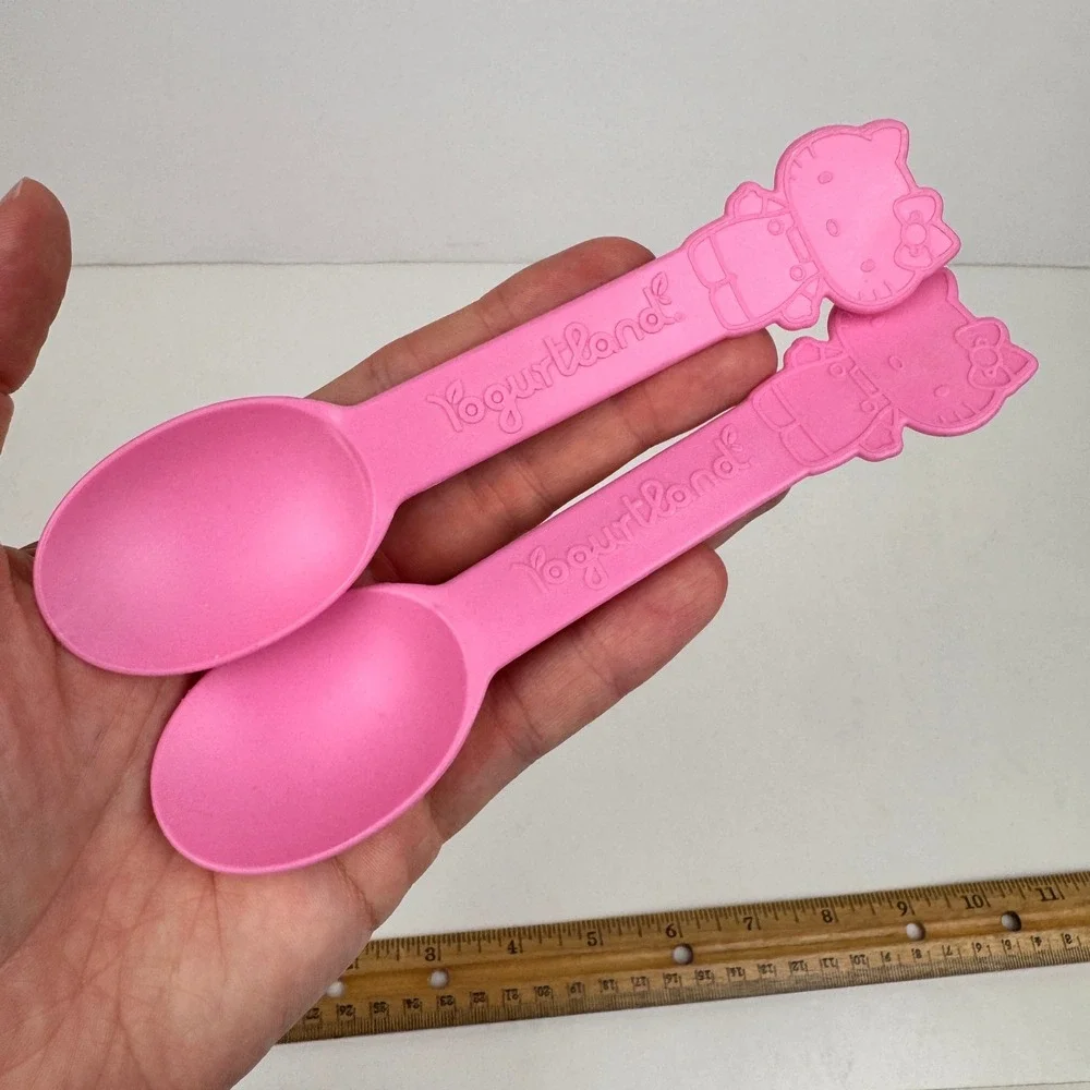2 2010s Yogurtland Pink Plastic Limited Hello Kitty Spoon Character Shape Sanrio